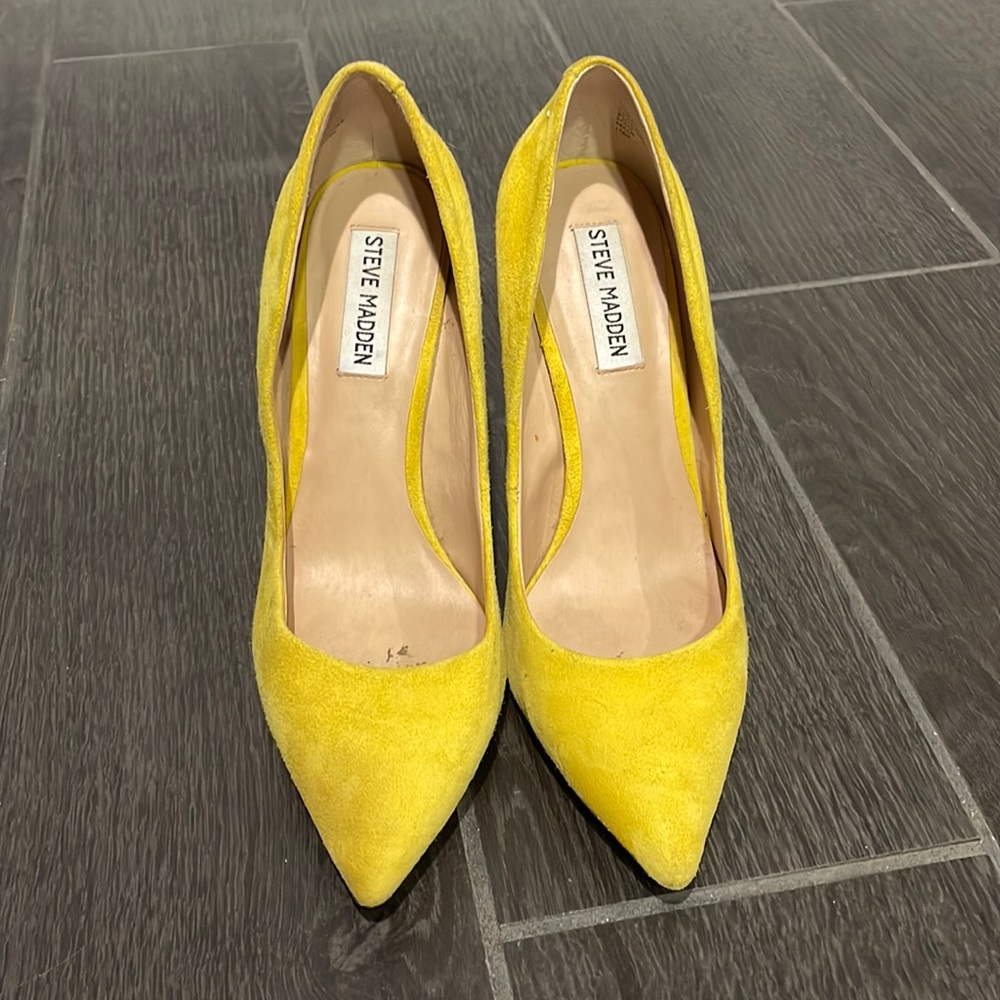 Steve Madden Daisie Yellow Suede Heels